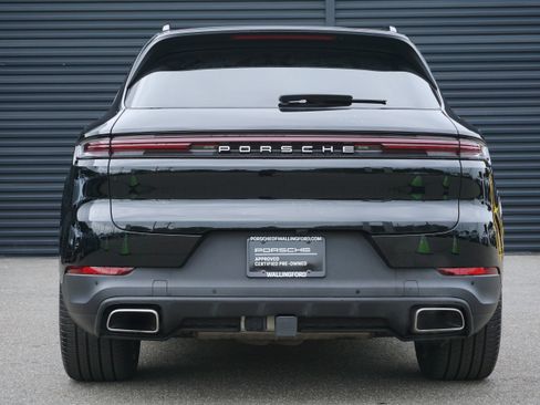 Certified 2024 Porsche Cayenne AWD/4WD image 7