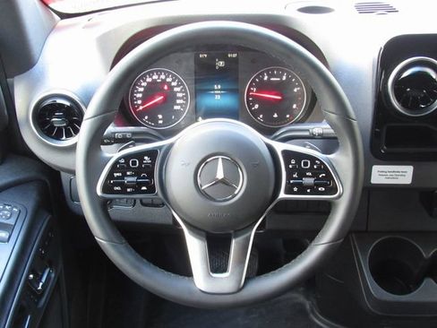 Used 2024 Mercedes-Benz Sprinter 3500 image 27