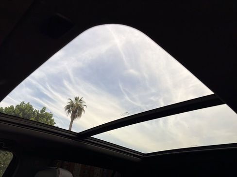 Used 2021 Chevrolet Tahoe RST image 8