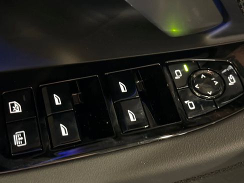 New 2026 BMW M5 w/ Carbon Package image 13