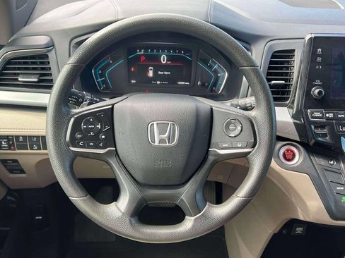Used 2019 Honda Odyssey EX image 11
