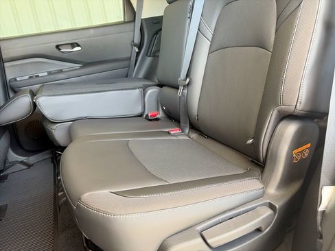 Used 2026 Nissan Pathfinder SL w/ Cargo Package FWD image 26