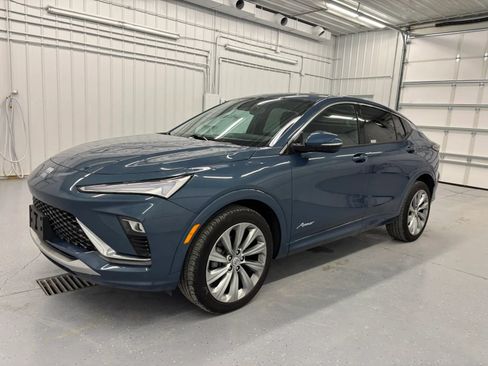 Used 2025 Buick Envista Avenir FWD image 13