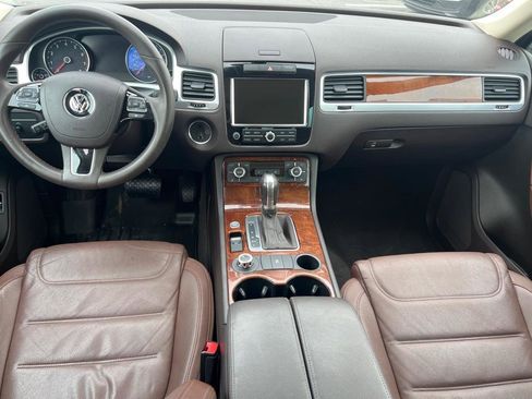 Used 2014 Volkswagen Touareg VR6 AWD/4WD image 19