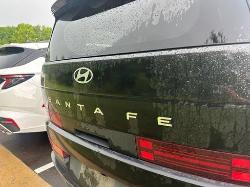 Used 2024 Hyundai Santa Fe SEL FWD image 7
