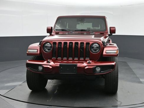 Used 2021 Jeep Wrangler Unlimited Sahara image 2