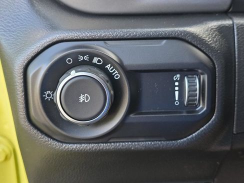 Used 2023 Jeep Wrangler Sport AWD/4WD image 18