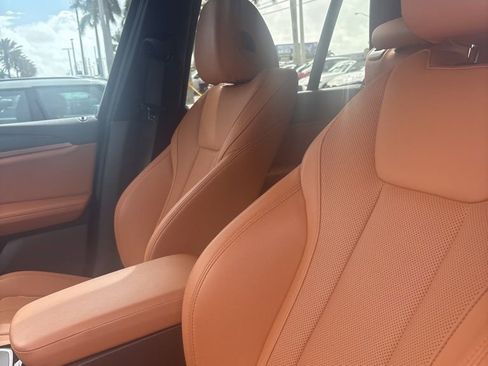 Used 2023 BMW X3 sDrive30i w/ M Sport Package image 4