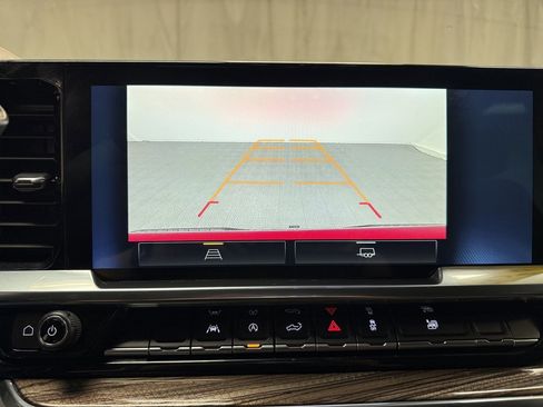 Used 2023 Chevrolet Silverado 1500 LT w/ Protection Package image 30