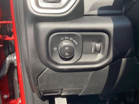 New 2026 RAM 3500 Big Horn AWD/4WD image 8