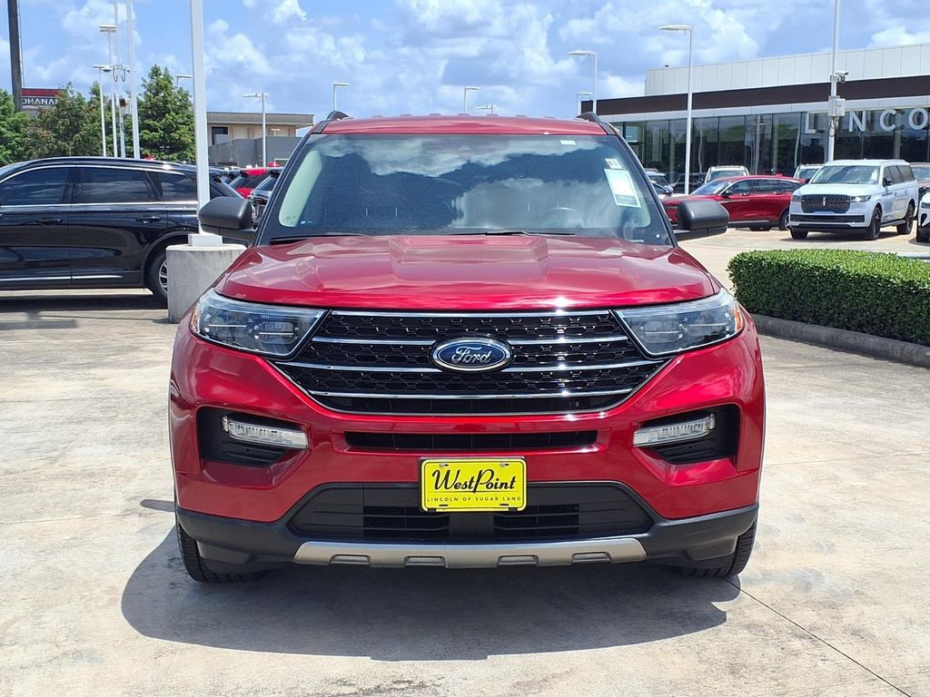 Used 2021 Ford Explorer XLT w/ Equipment Group 202A RWD image 6