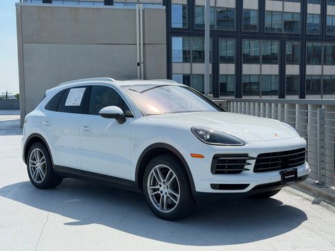 Certified 2023 Porsche Cayenne AWD/4WD image 7