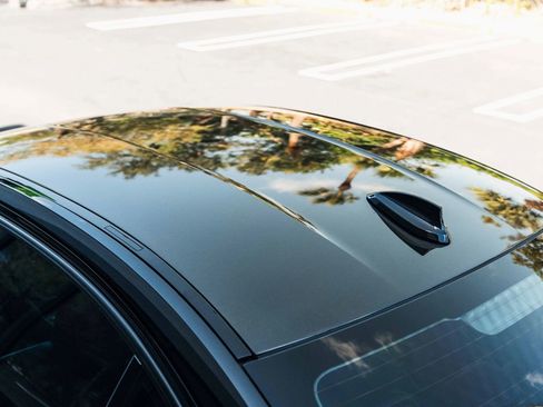 Used 2018 BMW M3 CS RWD image 10