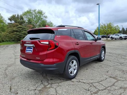 Certified 2022 GMC Terrain SLE w/ Driver Convenience Package AWD/4WD image 7