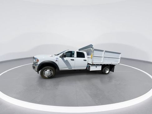 New 2024 RAM 5500 Tradesman w/ Chrome Appearance Group AWD/4WD image 4