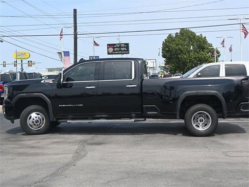 Used 2023 GMC Sierra 1500 SLT w/ SLT Premium Plus Package image 8
