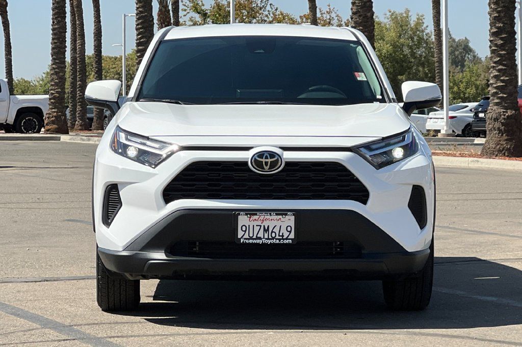 Certified 2025 Toyota RAV4 LE FWD image 11
