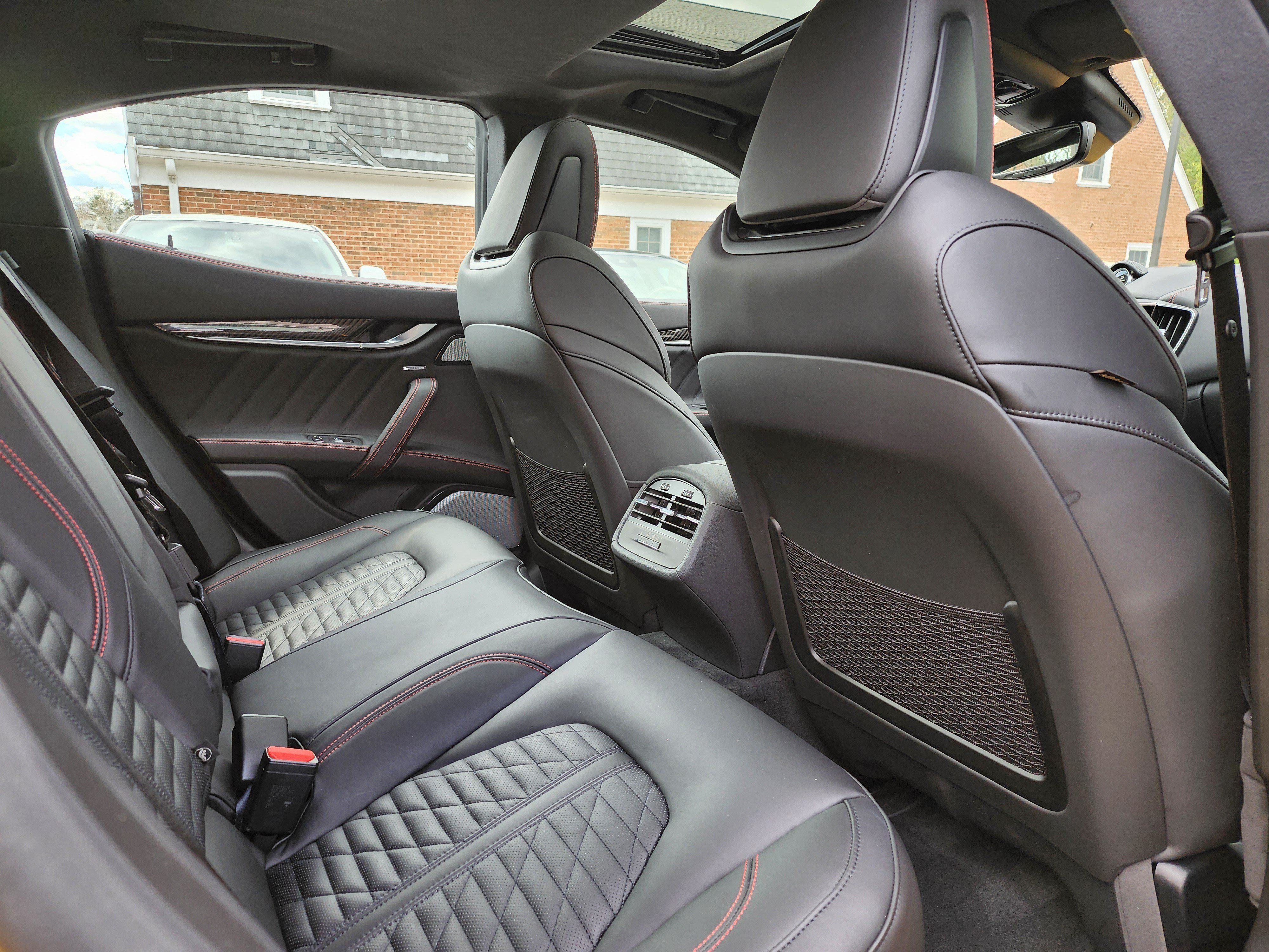 Used 2023 Maserati Ghibli Trofeo RWD image 11