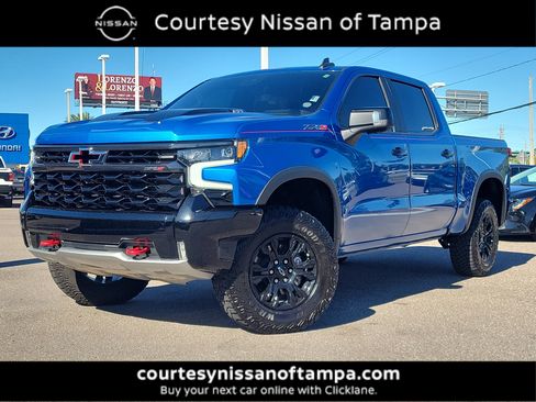 Used 2023 Chevrolet Silverado 1500 ZR2 w/ Technology Package image 1