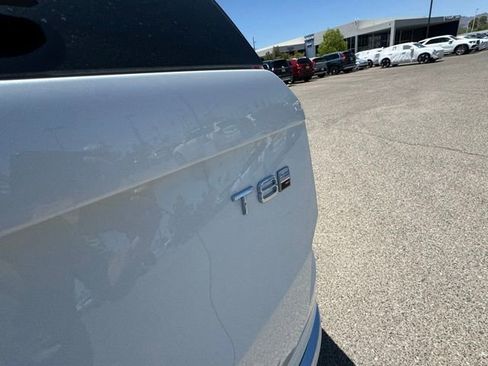 New 2025 Volvo XC90 T8 Ultra w/ Protection Package Premier AWD/4WD image 8