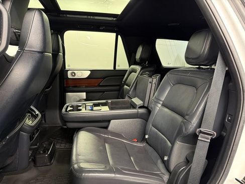 Used 2022 Lincoln Navigator Reserve w/ Equipment Group 201A AWD/4WD image 34