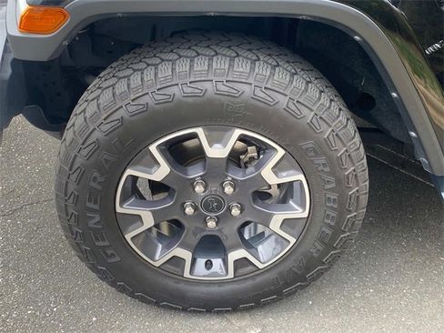 Used 2024 Jeep Wrangler Sahara w/ Technology Group image 6