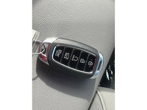 Used 2023 Hyundai Elantra SEL w/ Cargo Package image 32