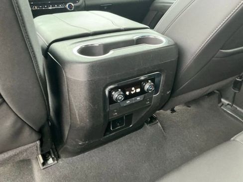 Used 2025 Chevrolet Tahoe LT image 39