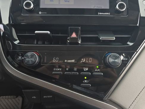 Used 2022 Toyota Camry SE image 23