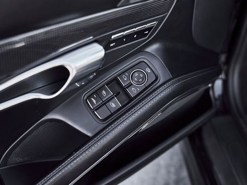 Used 2014 Porsche 911 Turbo S AWD/4WD image 32