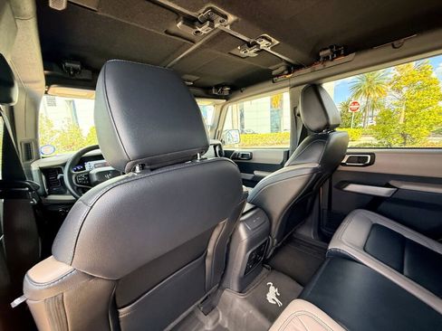 Used 2022 Ford Bronco Wildtrak image 20