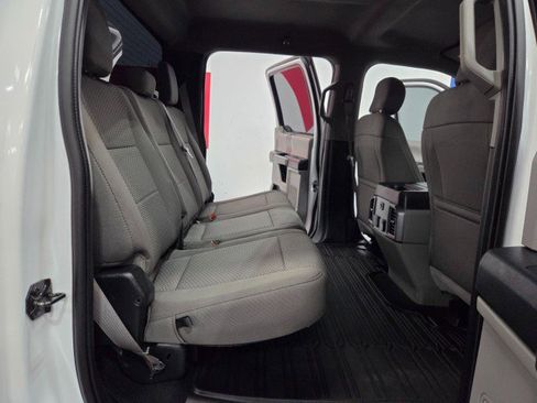 Used 2019 Ford F250 XLT w/ XLT Premium Package AWD/4WD image 9