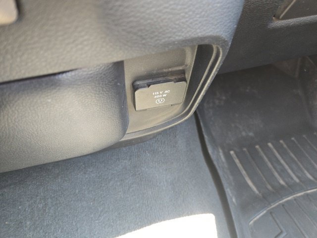 Used 2019 RAM 1500 Laramie AWD/4WD image 16