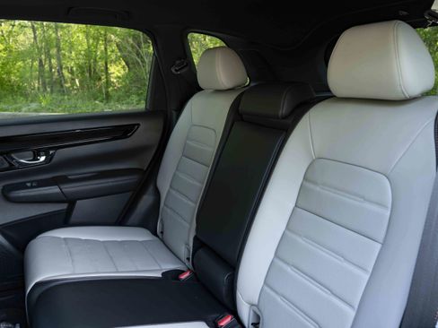 Used 2023 Honda CR-V Sport Touring image 18