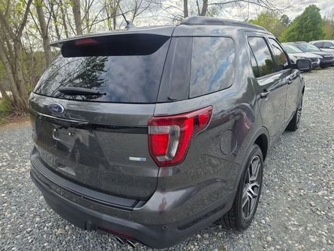 Used 2018 Ford Explorer Sport w/ Equipment Group 401A image 5