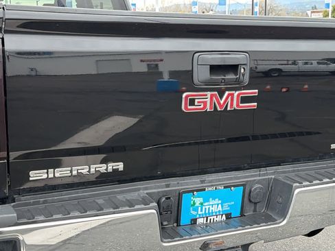 Used 2018 GMC Sierra 2500 SLT image 27