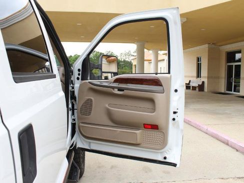 Used 2004 Ford F250 XLT AWD/4WD image 28