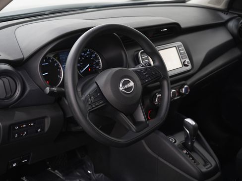 Used 2024 Nissan Kicks S image 21