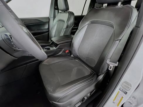 Used 2024 Jeep Grand Cherokee L Altitude image 21