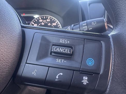 Used 2023 Nissan Rogue SV image 19