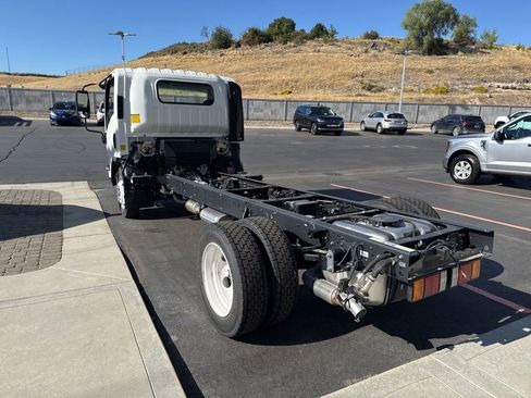 New 2025 Chevrolet Low Cab Forward RWD image 4