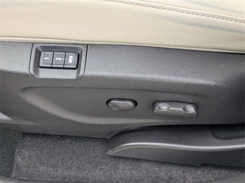 Used 2017 Buick Encore Premium image 20