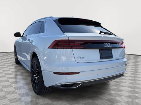 Used 2023 Audi Q8 Premium w/ Convenience Package AWD/4WD image 3