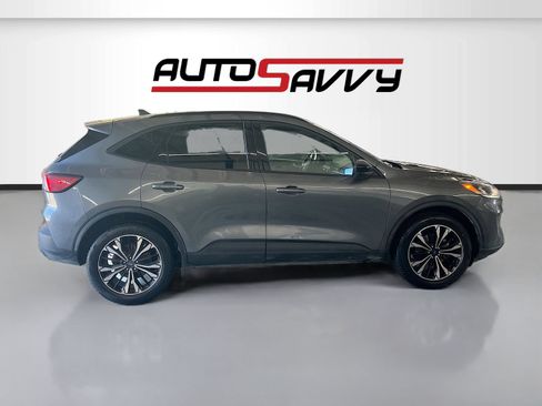 Used 2022 Ford Escape SEL w/ SEL Stealth AWD Package image 8