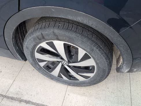 Certified 2023 Volkswagen ID.4 Pro AWD/4WD image 11