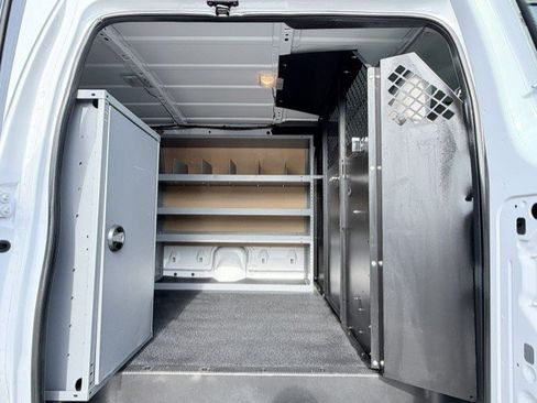 Used 2014 Ford E-150 and Econoline 150 RWD image 10