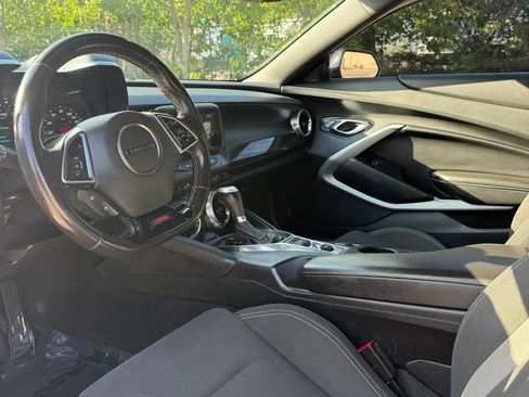 Used 2018 Chevrolet Camaro SS RWD image 12