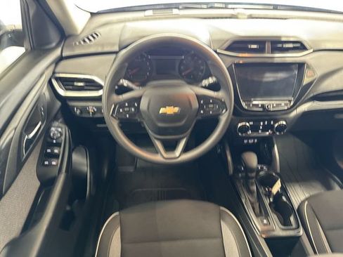 Used 2023 Chevrolet TrailBlazer LT w/ Convenience Package AWD/4WD image 14