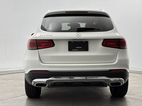 Used 2021 Mercedes-Benz GLC 300 image 7