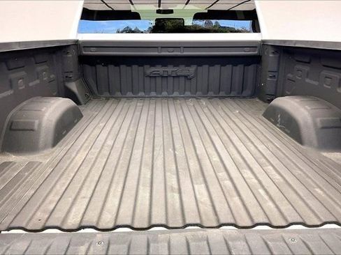 Used 2022 GMC Sierra 2500 AT4 image 27